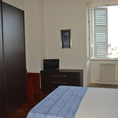 Palazzo Roberti Hotel Monte San Giusto Eksteriør billede