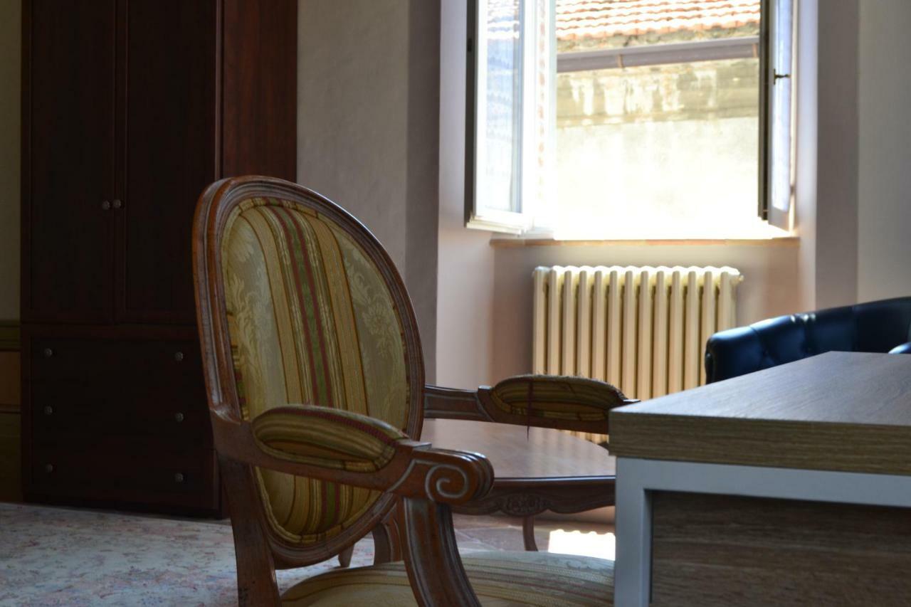 Palazzo Roberti Hotel Monte San Giusto Eksteriør billede