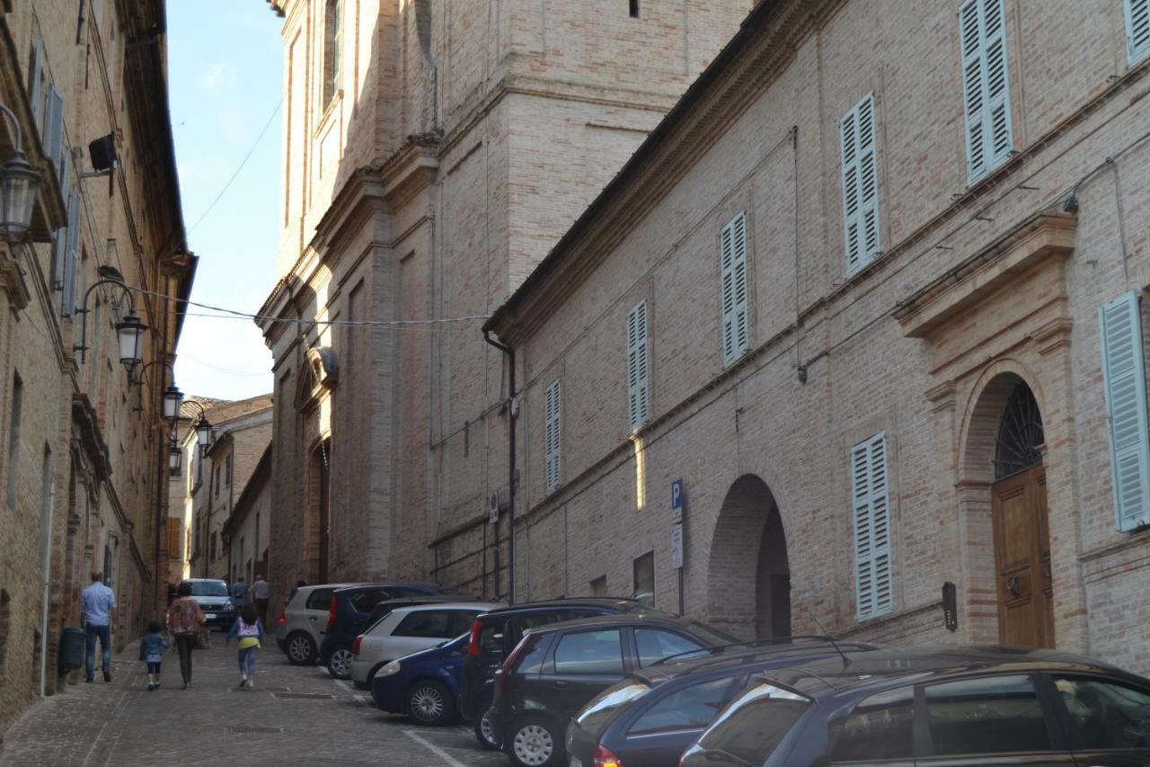 Palazzo Roberti Hotel Monte San Giusto Eksteriør billede