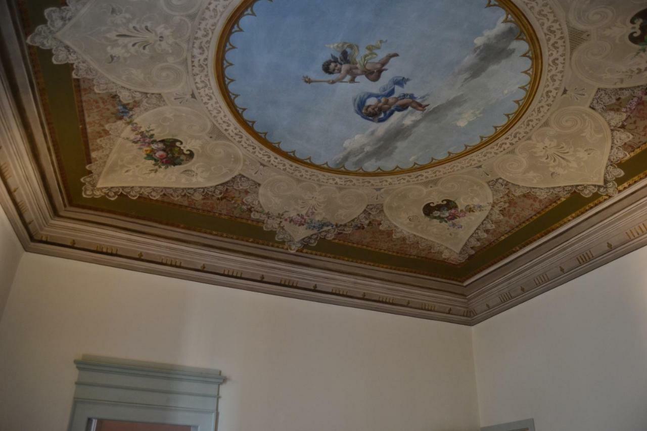 Palazzo Roberti Hotel Monte San Giusto Eksteriør billede
