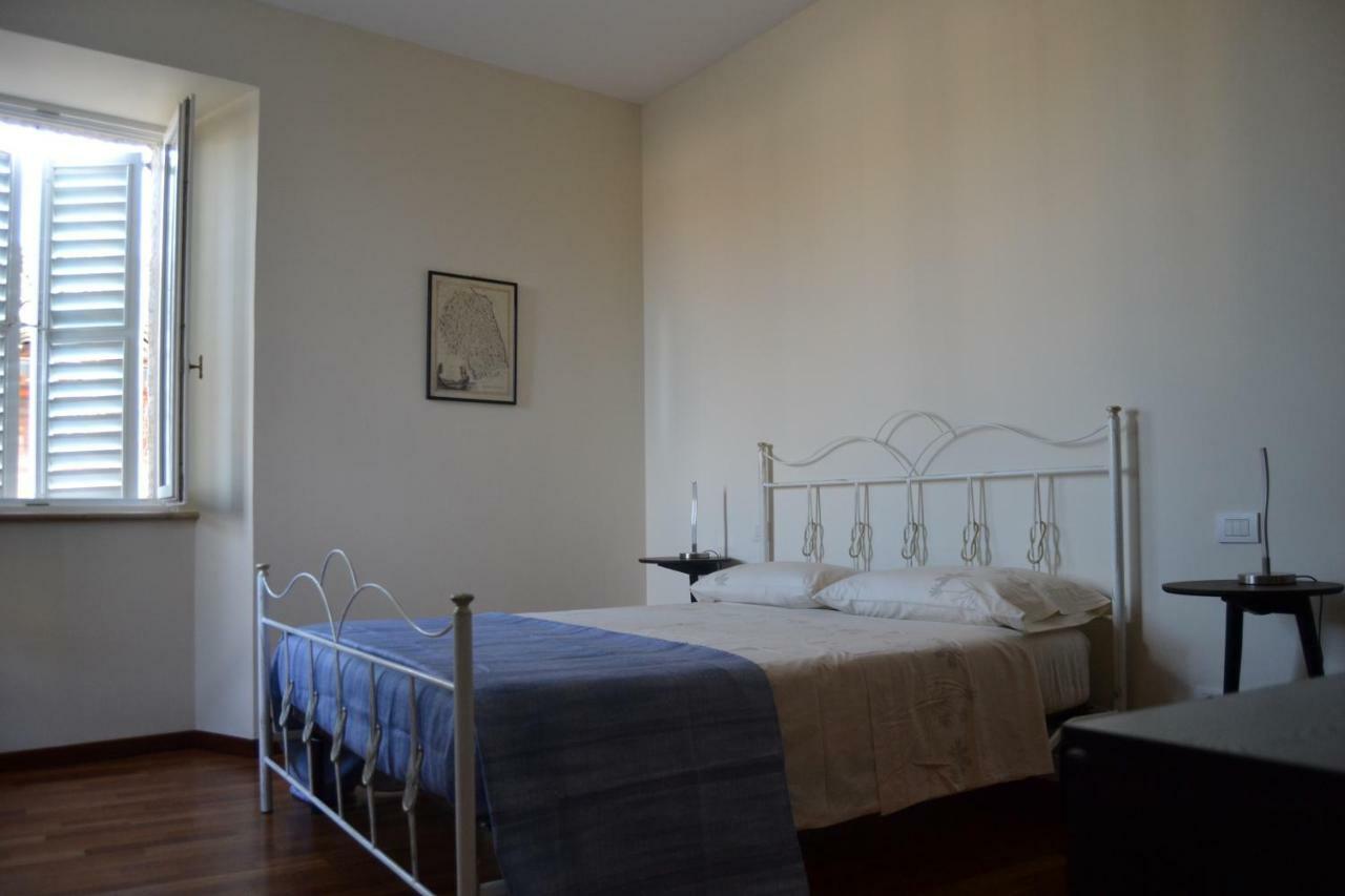 Palazzo Roberti Hotel Monte San Giusto Eksteriør billede