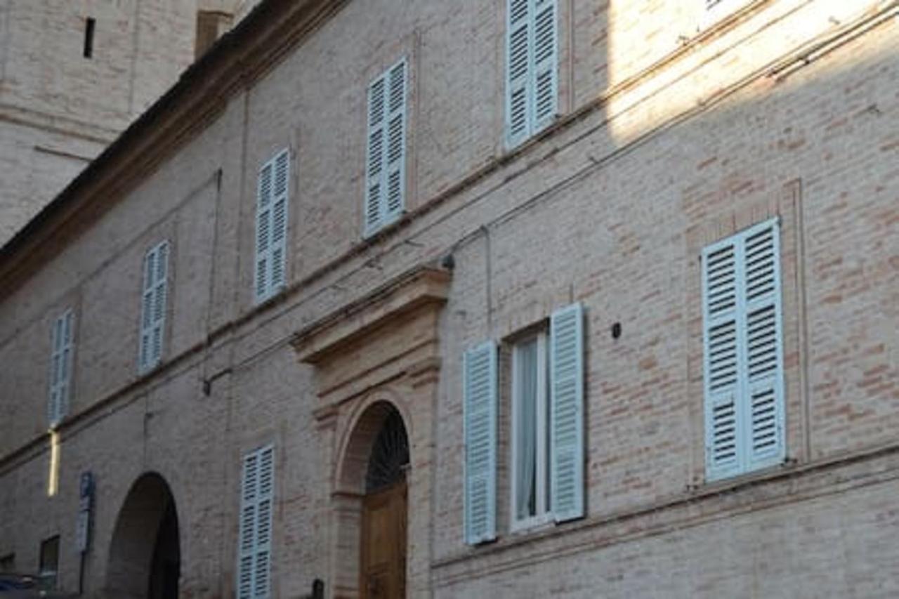 Palazzo Roberti Hotel Monte San Giusto Eksteriør billede